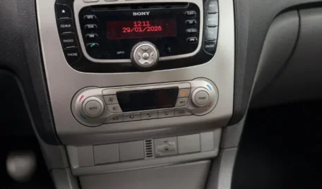 FORD FOCUS HIRVONEN 2009