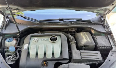 VOLKSWAGEN GOLF V 1.9 TDI GT Sport