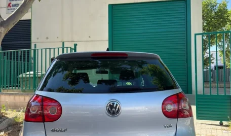 VOLKSWAGEN GOLF V 1.9 TDI GT Sport