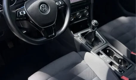 VOLKSWAGEN GOLF VII